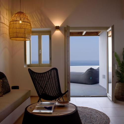 Este Luxury Suites - Tap to explore photos