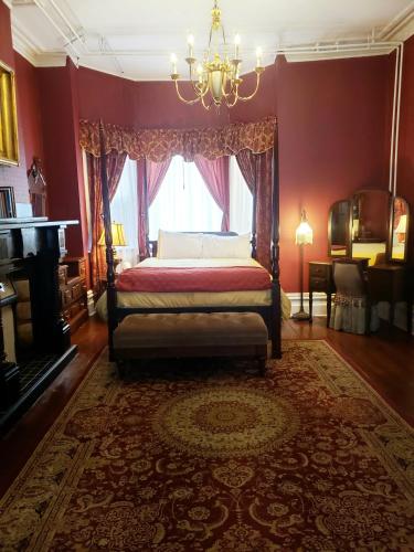 The Roses Heritage Inn