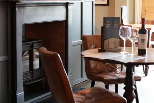Broom Hall Inn - image 7