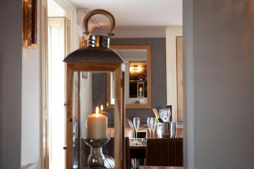 Broom Hall Inn - image 5