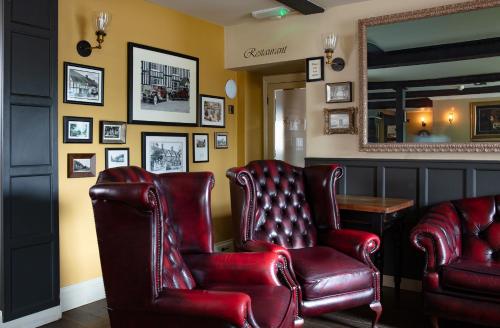 Broom Hall Inn - main image