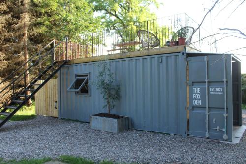 The Fox Den- Boutique Container Accommodation gîte à louer Arngibbon