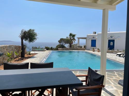 Windmill House Antiparos