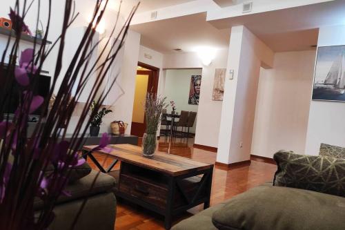 Spacious apartment near city center and the beach 4