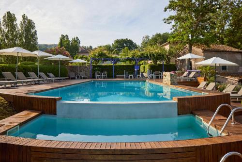 Urbino Resort - Tenuta Santi Giacomo e Filippo in อูรบิโน