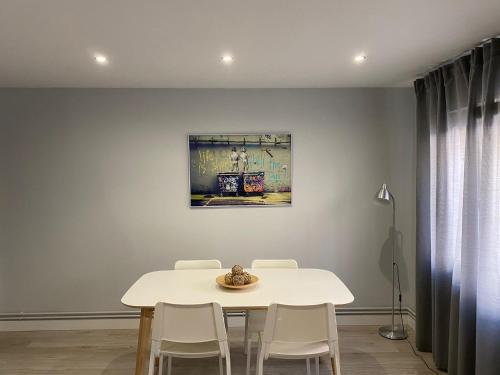 111A Apartamento moderno de 2 habitaciones