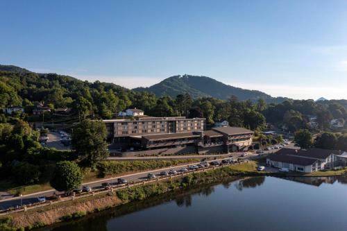 The Terrace Hotel at Lake Junaluska 2