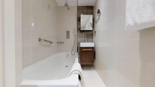 311303254 Holiday Inn London Kensington High St., an IHG Hotel