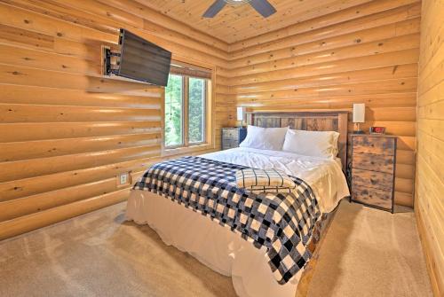 Hillside Hideaway with Hot Tub and Heated Patio!