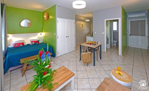 Kasino, Village Creole in Les Trois Ilets