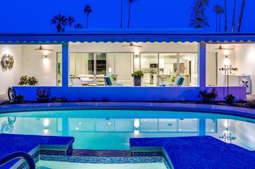 Palm Springs Timeless Beauty