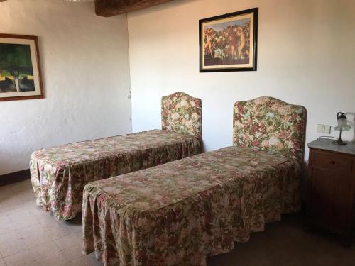 Casale nella campagna umbra