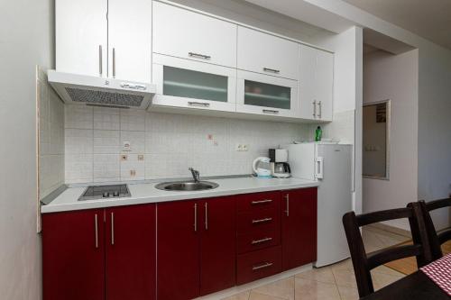 Apartments Tokic - image 5