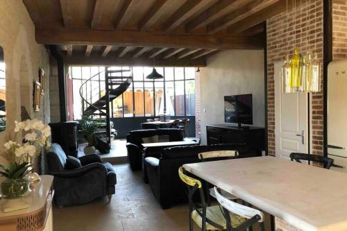 Logement de charme gîte à louer Pierre-Perthuis