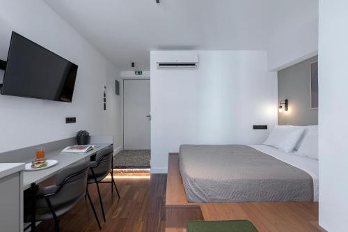 The Athenians Art Apartments - image 5