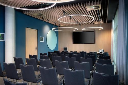 311342305 Holiday Inn - Osnabrück by IHG