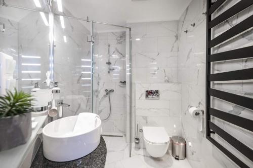 Bathroom, Spa Residence Carbona Heviz - Relax, Sissi Apartmanok in Hévíz