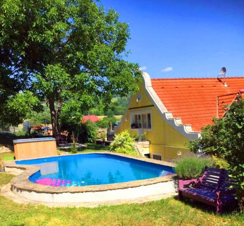  Vica Apartman Pécsely in Pécsely