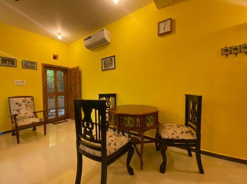 Sharad Baug homestay