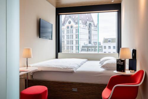 citizenM Rotterdam hotel