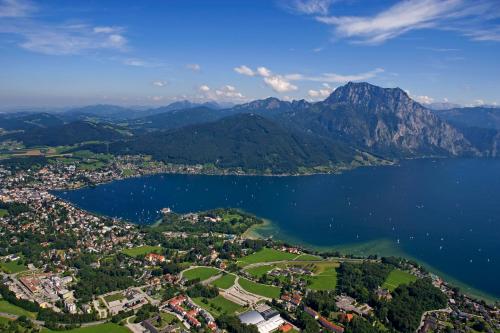 格林貝格湖畔鄉村酒店 Landhotel Grunberg am See