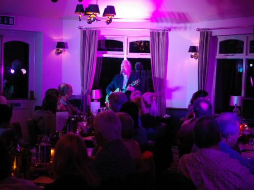 The Red Lion - image 7