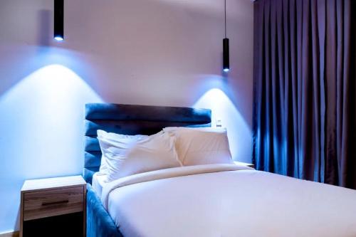Buxton's Luxury Apartment Three (3) Bedroom Flat, Eko Atlantic City, Lagos