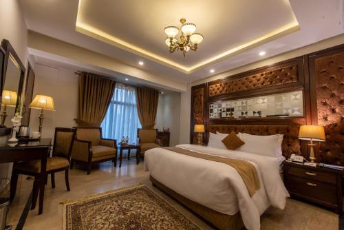 room detail thumbnail 0
