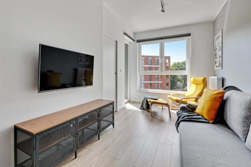 One-Bedroom Apartment image 10