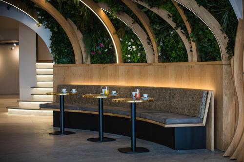 ล็อบบี้, Le Pélican (Le Pelican) in แอนซี