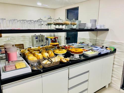 อาหารและเครื่องดื่ม, Hotel Quintino - Metrô Sé - Próximo ao Brás e 25 de Março (Hotel Quintino - No Coracao de Sao Paulo, 2 Min do Metro Se, 10 Min do Bras, 5 Min da 25 de Marco e ) in เซ