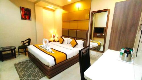 B&B Varanasi - Hotel Ozas Grand - Bed and Breakfast Varanasi