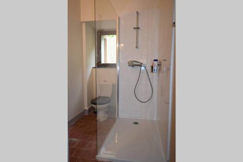 샤토루 Le cosy cour privée clim wifi 3 etoiles (Le cosy cour privee clim wifi 3 etoiles) 4성급 싱글룸 객실