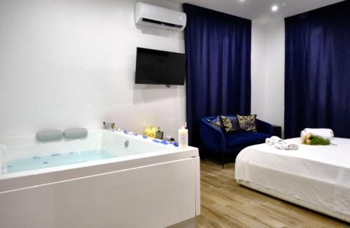 Suite with Spa Bath