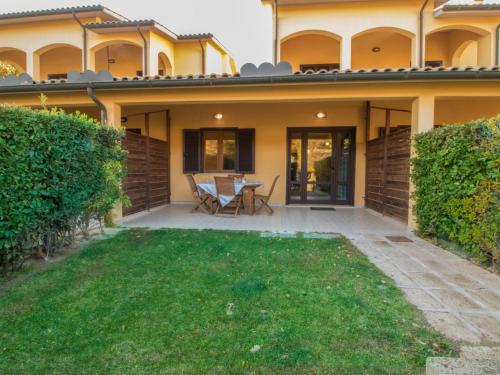  Apartment Thermae Apartment 25 by Interhome in Sorano