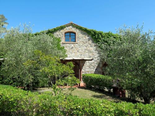  Apartment Daino-3 by Interhome in Riparbella