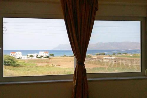 B&B Kissamos - Kissamos Serene 3-bedroom Apartment - Bed and Breakfast Kissamos