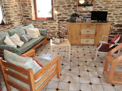 Holiday Home Ty Bihan - CCN100 gîte à louer La Trinité