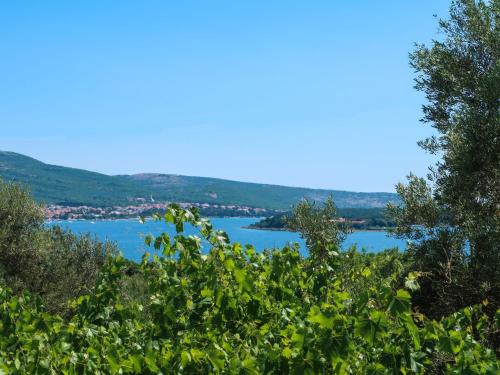  Apartment Meri - KRK210 in Kornić