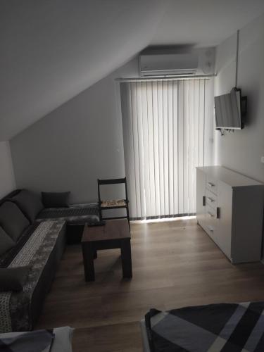 Apartments Markovi Konaci in Требін