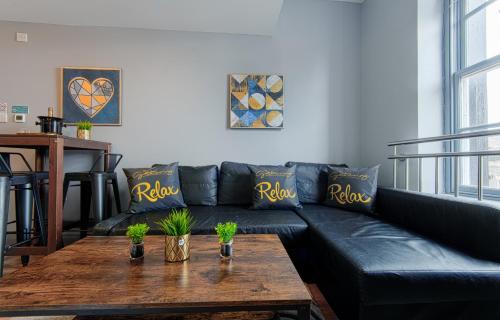 The Eistedfod Penthouse - Berwyn House - image 10