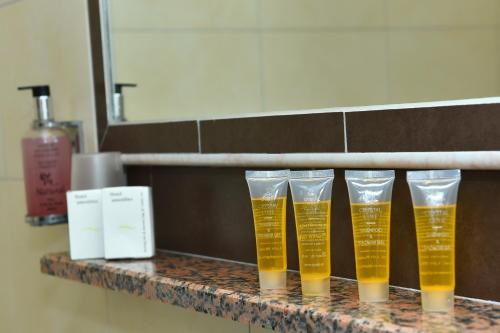 Phaistos Hotel - image 2
