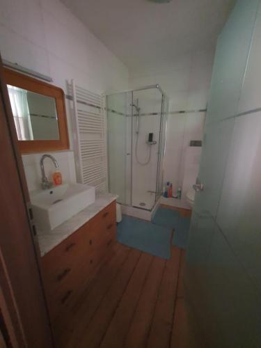 Fürdőszoba, Wasserweibchen Nixe in Diez