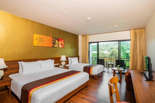 ナイトンブリ ビーチ リゾート (Naithonburi Beach Resort) in ナイトーン