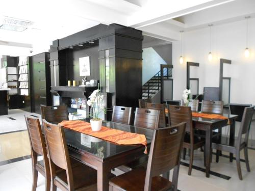 ワン クレセント プレイス16