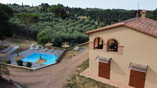 Úszómedence, Appartamento bilocale I Cerroni Montescudaio in Montescudaio