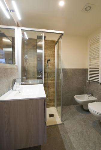 2 bedrooms, 4 beds