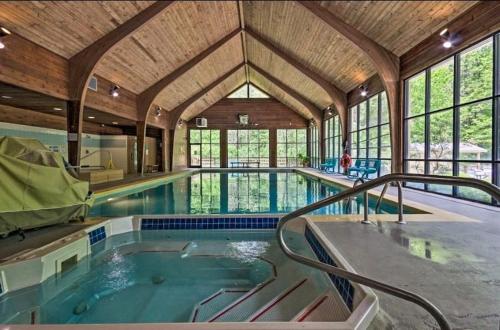 Renovated Escape - Firepit - Pools Golf & Tennis home - image 4