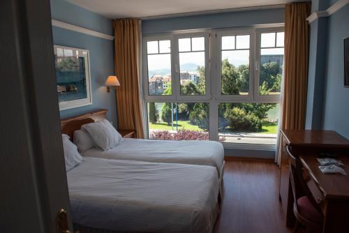 Habitación doble de 1 o 2 camas, vistas a la bahía