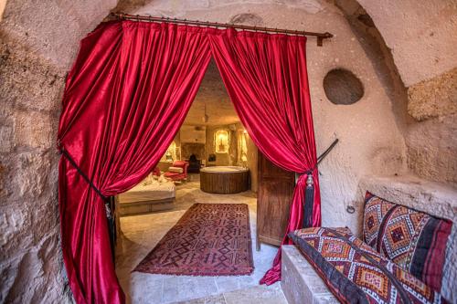 Cappadocia Eagle Cave Inn